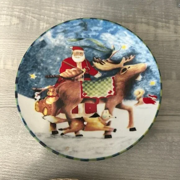 Christmas Plates, Set of 3 - Picture 2 of 6